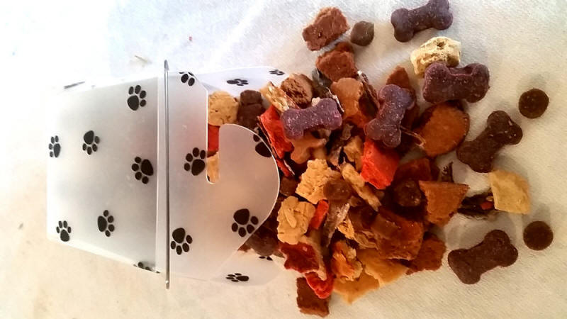 Lucky Dog Rescur Trail Mix
